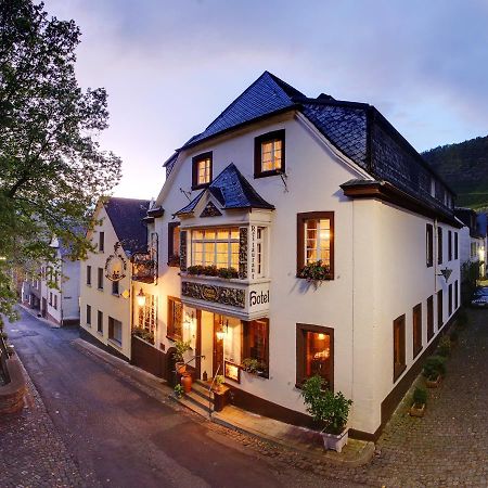 Hotel Weingut Schuetzen Senheim Exterior foto