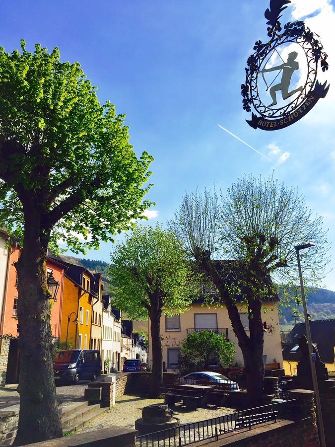 Hotel Weingut Schuetzen Senheim Exterior foto